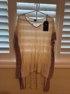 Mona B Cream Tunic with Red-Blue Patterned Sleeves